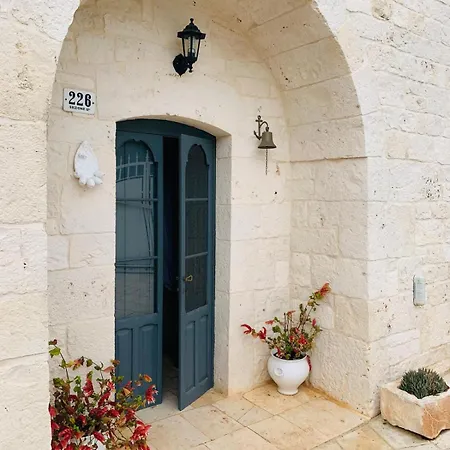 Trulli White