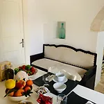 Trulli White Villa Locorotondo