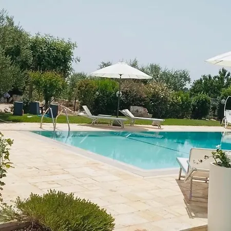 Trulli White Villa Locorotondo